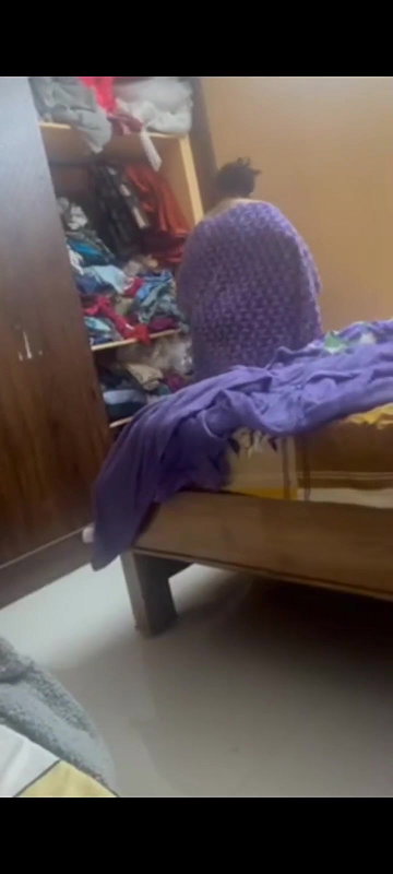 Aunty dress changing