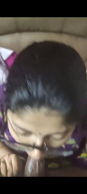 Nighty wife blow job to her husband
