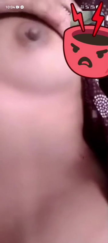 Bengali girl on WhatsApp shows nude boobs to lover