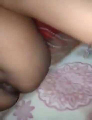 Gand Ke Niche Takiya Lagake Pati Ne Chut Maara