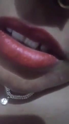 Busty aunty Desi wet pussy show