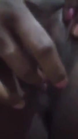 Busty aunty Desi wet pussy show