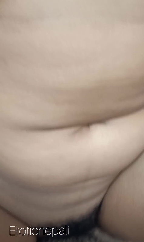 Girlfriend lai uskai ghar ma gayera chikeko