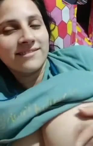 cute girl huge boobs playing viral selfie video