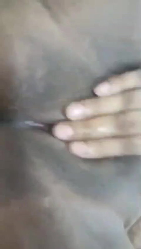 cute girlfriend black pussy fingering solo nude