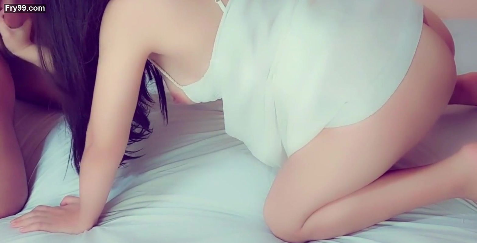 He came to me to fuck me give him a blowjob and came inside me