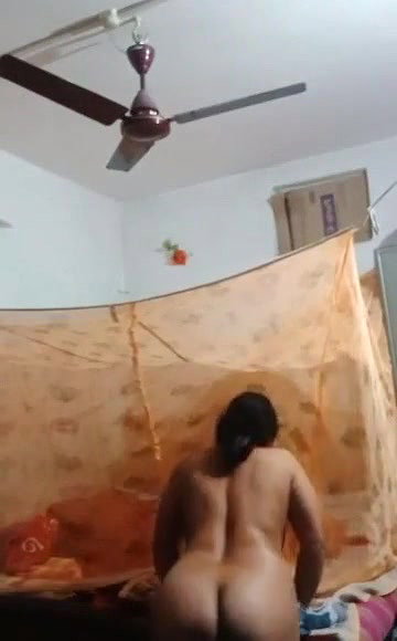Big ass Dehati wife nude striptease show