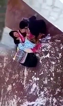 Mature Wife Outdoor Pussy Fingering by Lover