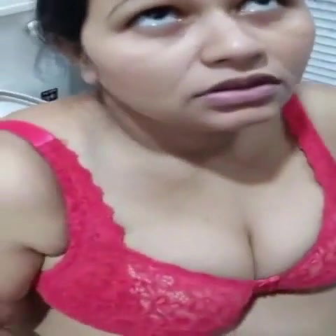 Bhabhi Blow job with condom