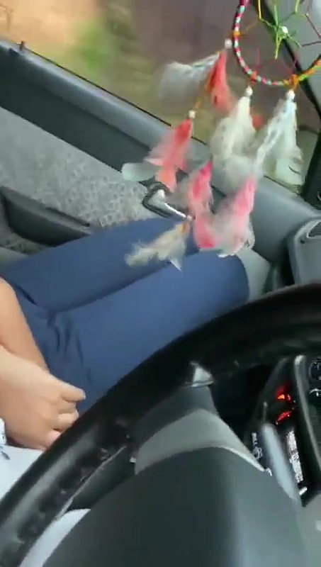 Cab driver kuda moving car romance