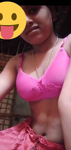 boobs showing village maal on video call with boyfriend