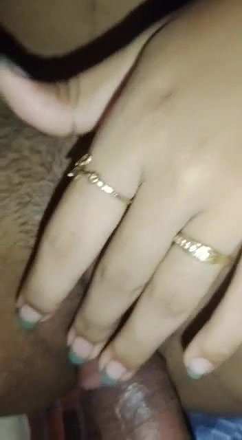 Aadmi ne mote lund ko chut mai daala