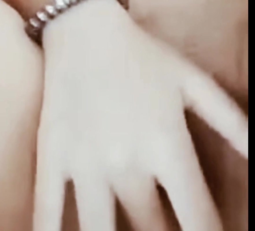 Hot Indian aunty ki mast cudai video hindi webcam aunty ki cudai video hindi webcam bhabhi ki cudai video hindi webcam b