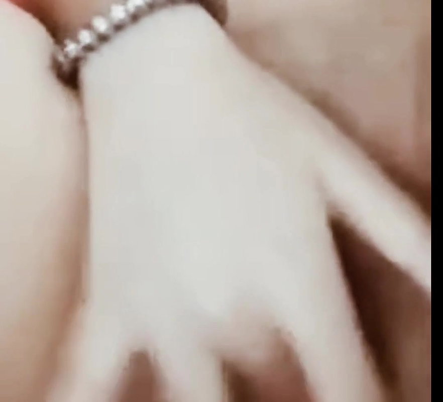 Hot Indian aunty ki mast cudai video hindi webcam aunty ki cudai video hindi webcam bhabhi ki cudai video hindi webcam b