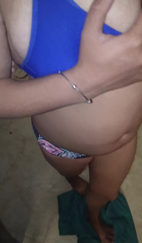 Hot wife ki pyas bhuja di chod chod k . Part 2