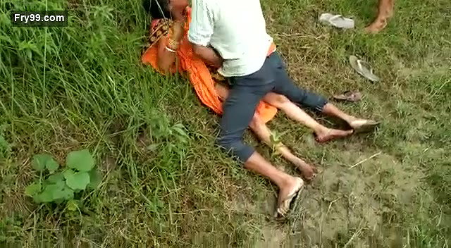 Desi Bihari Randi OutDoor Fucked