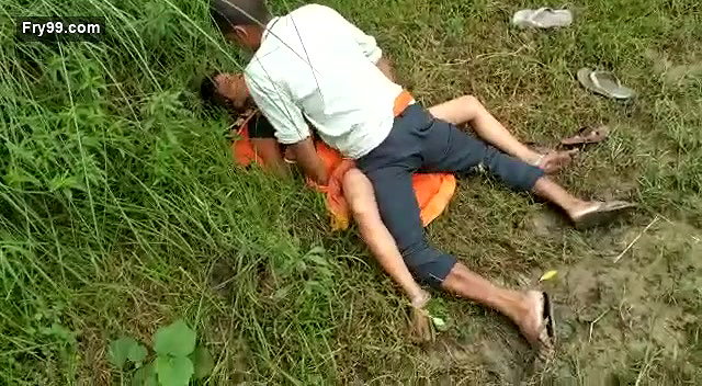 Desi Bihari Randi OutDoor Fucked