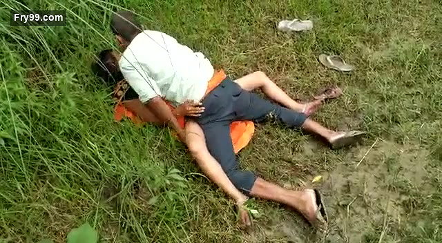 Desi Bihari Randi OutDoor Fucked