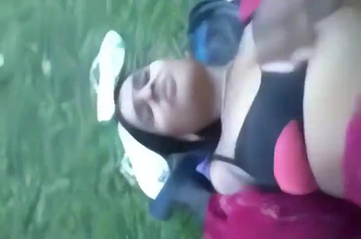 Outdoor fucking of desi bhabhi