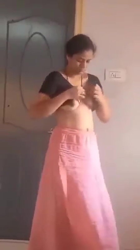 WIFEUNDRESSING RIDING