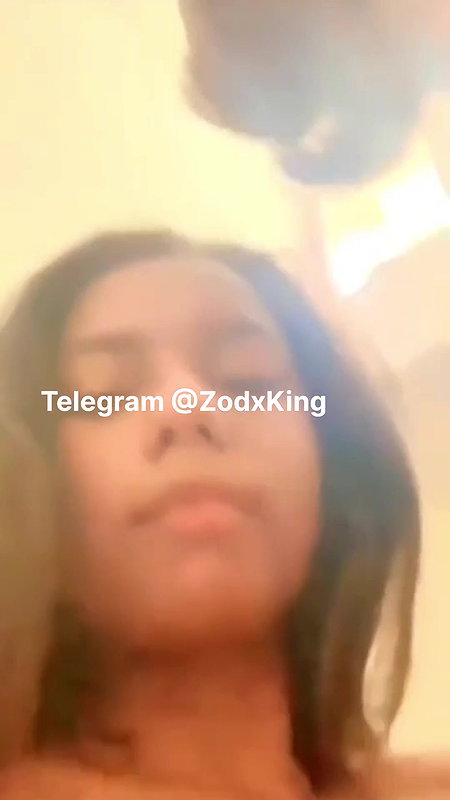 Table Par Baithi ladki ko choda