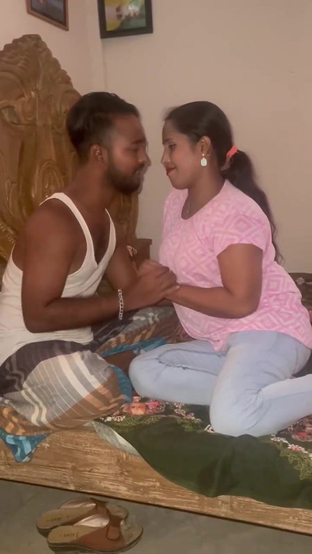 Bhabi loge chuda chudi