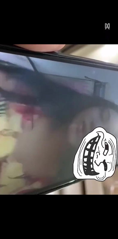 Chamet girl dancing and showing boobs on video call