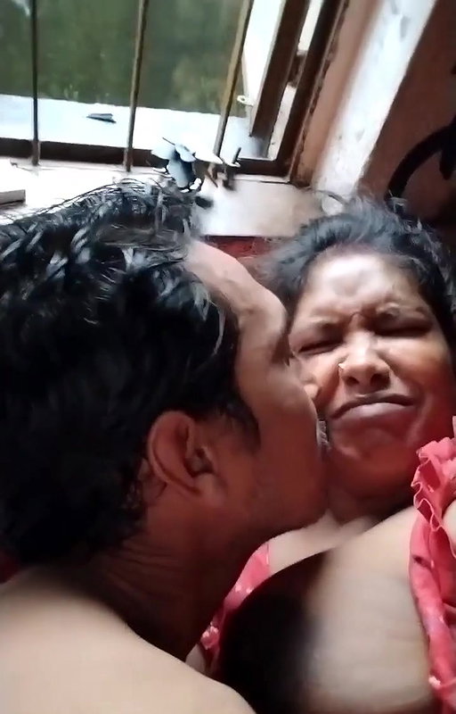 mallu wife boob sucking and blowjob viral sex video