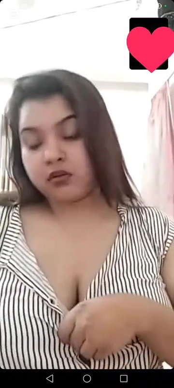 chubby tanker maal huge boobs showing on video call