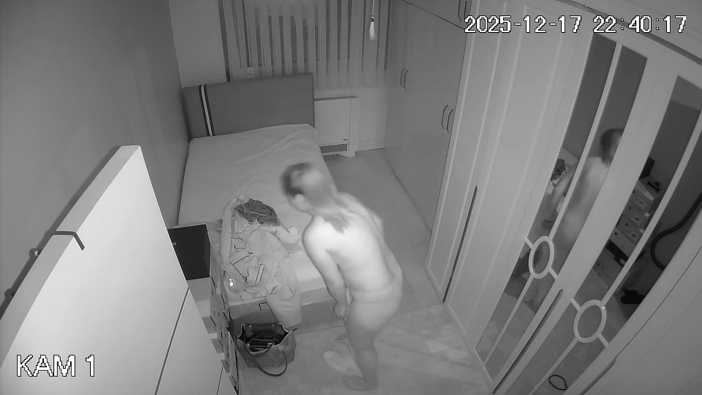 IPCAM Couple Changing  Romance