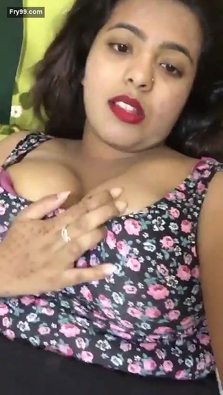 Big booby desi feel horny