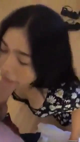 Asian girl sucking dick