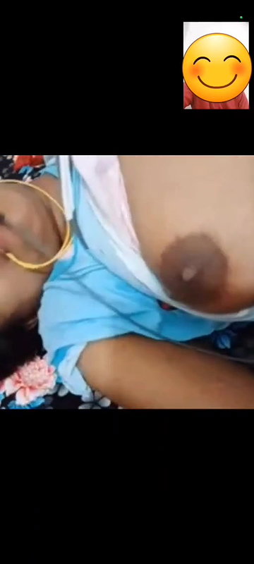 West Bengal Bhabhi On video call Exposed By Lover