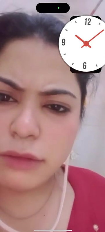 unsatisfied aunty showing huge boobs to lover viral MMS