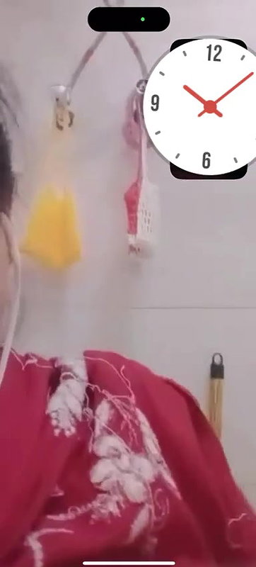 unsatisfied aunty showing huge boobs to lover viral MMS