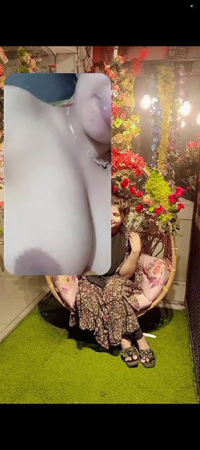 video call nude show of sexy Indian girlfriend MMS