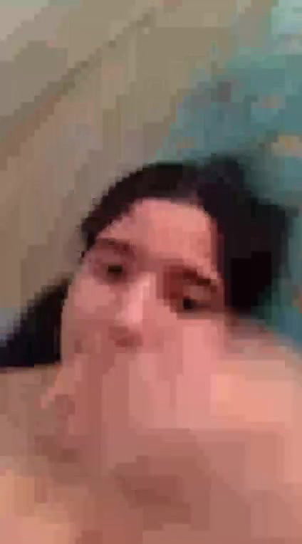 Girl Rubbing and mastrubating while on video call 2