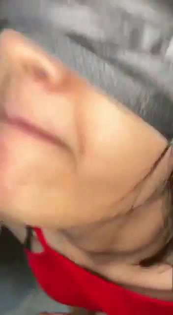 bathroom mein ladki ne lund chusi