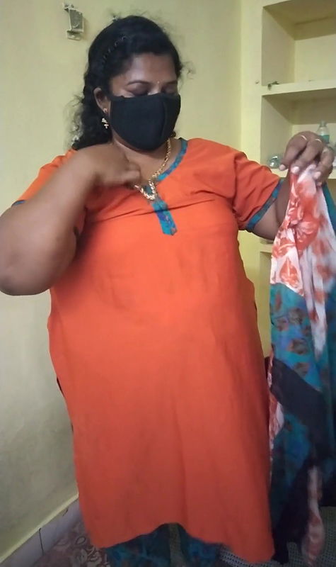 Indian Tamil Aunty Sex Talk And Wearing Dress
