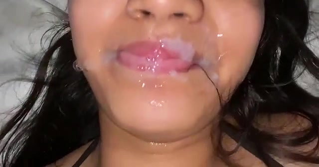cum on lips