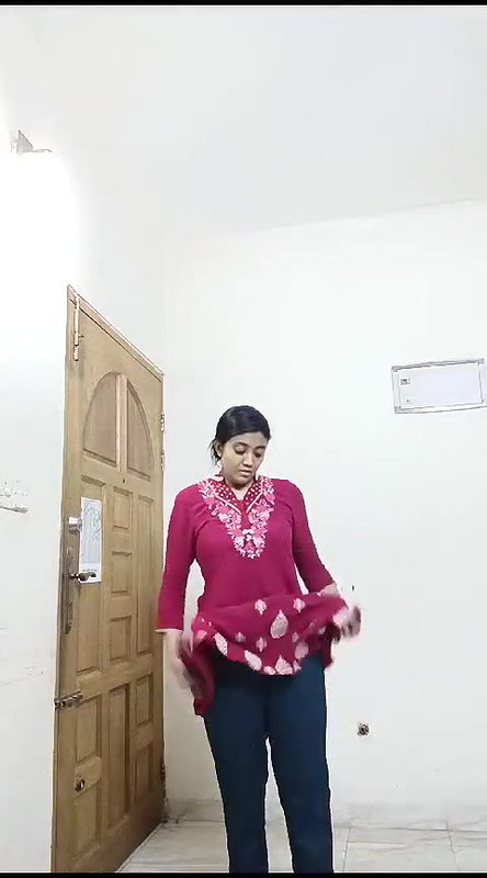 Bengali Fingering Masturbating