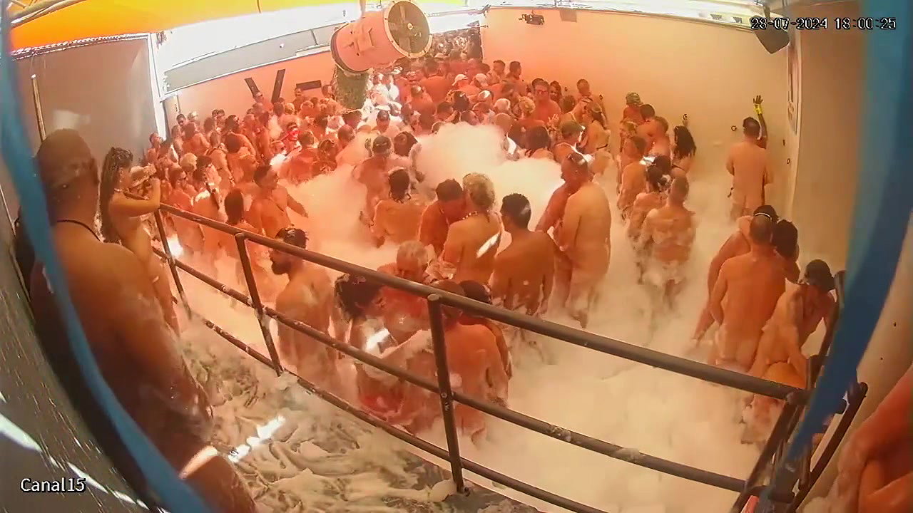 IPCAM Swinger wife Pool Party 4