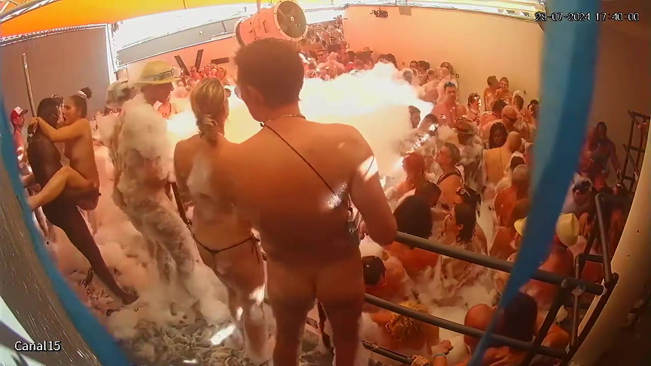 IPCAM Swinger wife Pool Party 5