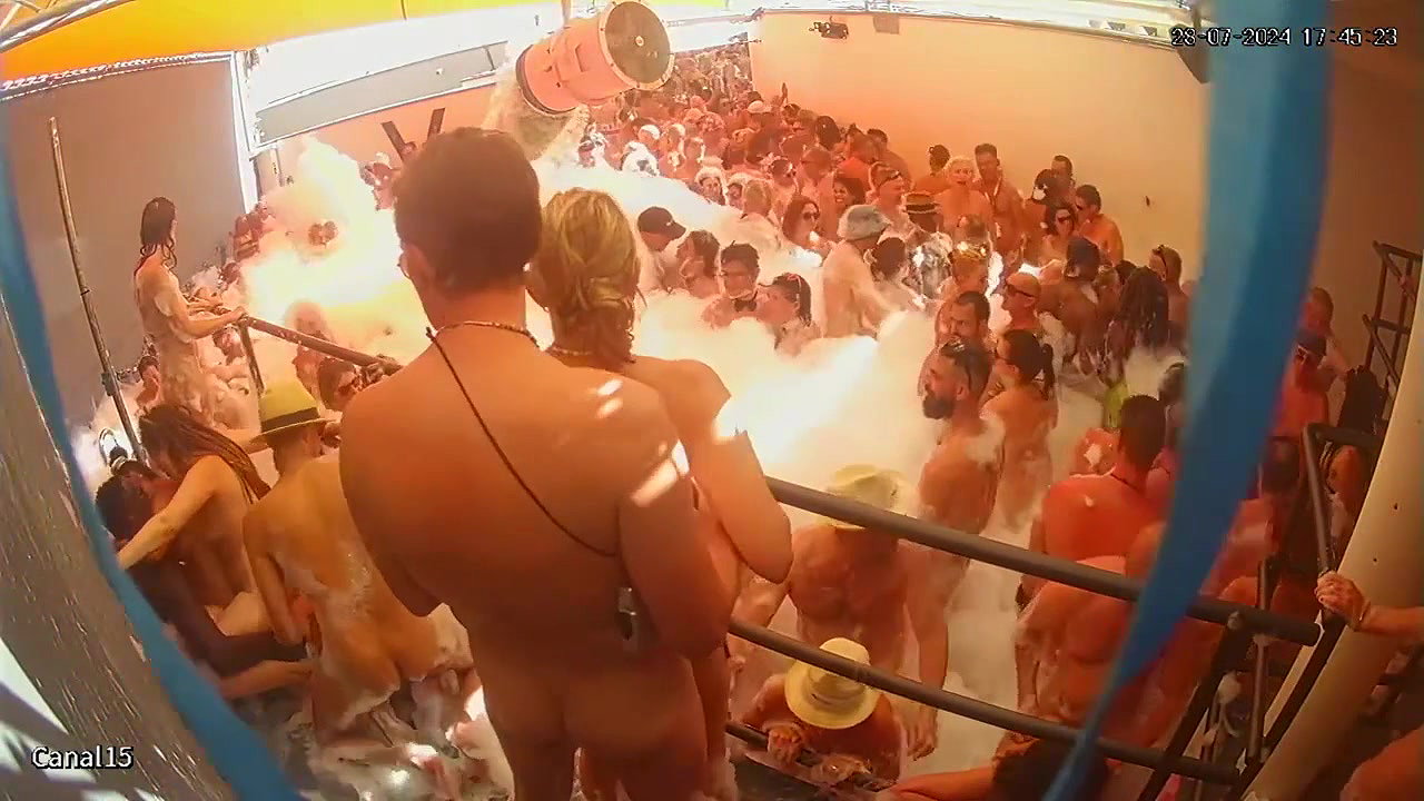 IPCAM Swinger wife Pool Party 6