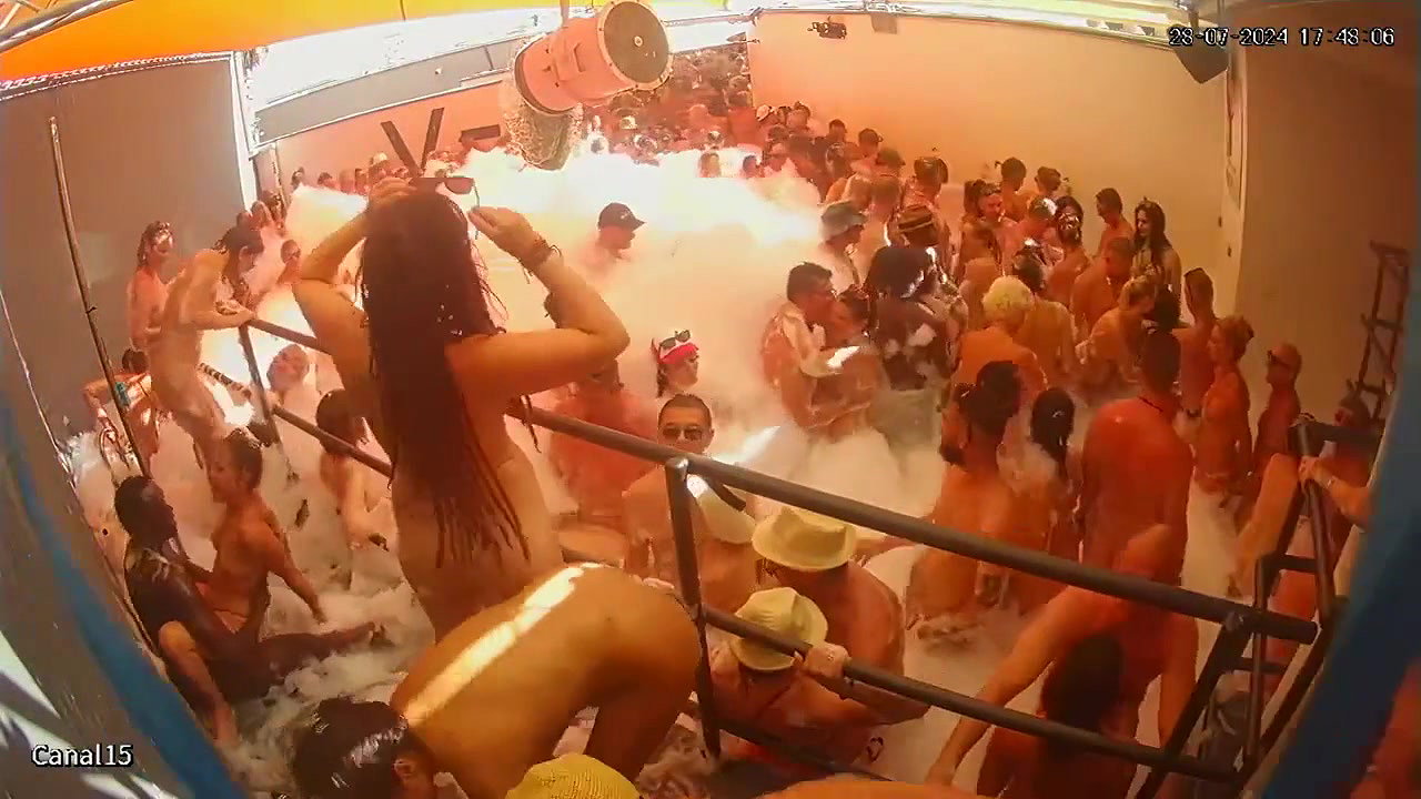 IPCAM Swinger wife Pool Party 6