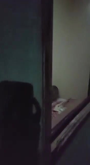 Apne hi room me kiya chudayi