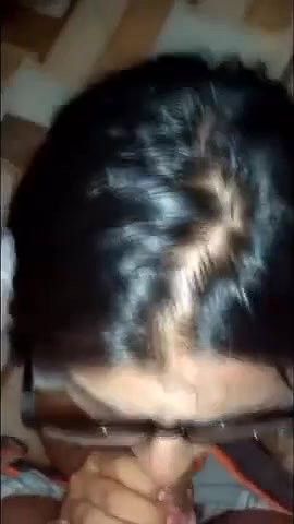 chasmish ladki ki chudai