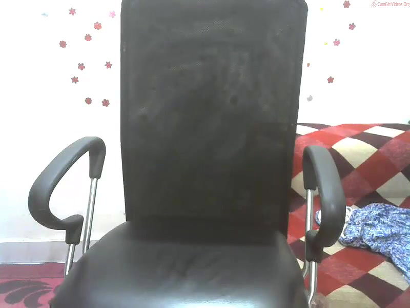 Hot indian girl showing her nude