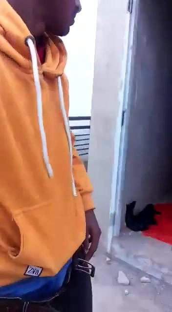 Desi lovers sex in an abundant house