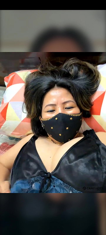 88pink 11 bed par late ke show nepali randi bhabhi